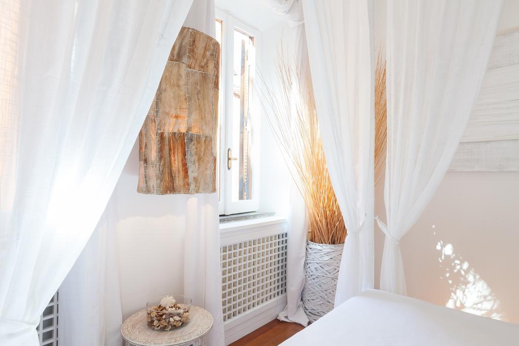 Honey Navona Deluxe Apartment Rome Bilik gambar